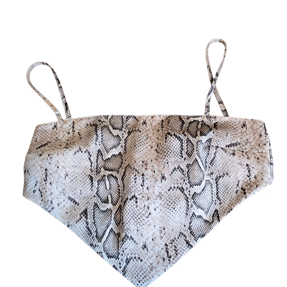 Forever 21 V Cut Small Snakeskin Pattern Tank Crop Tie Top M